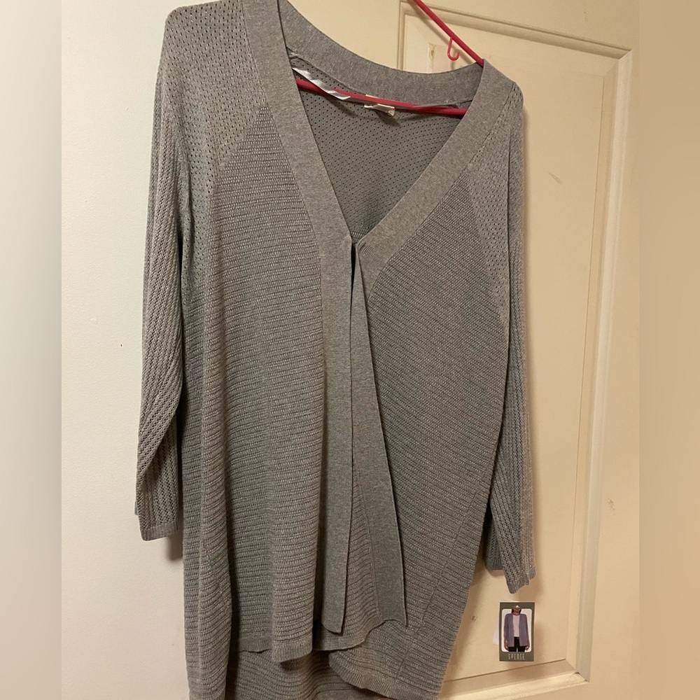 Woman - Picture 3 of 5